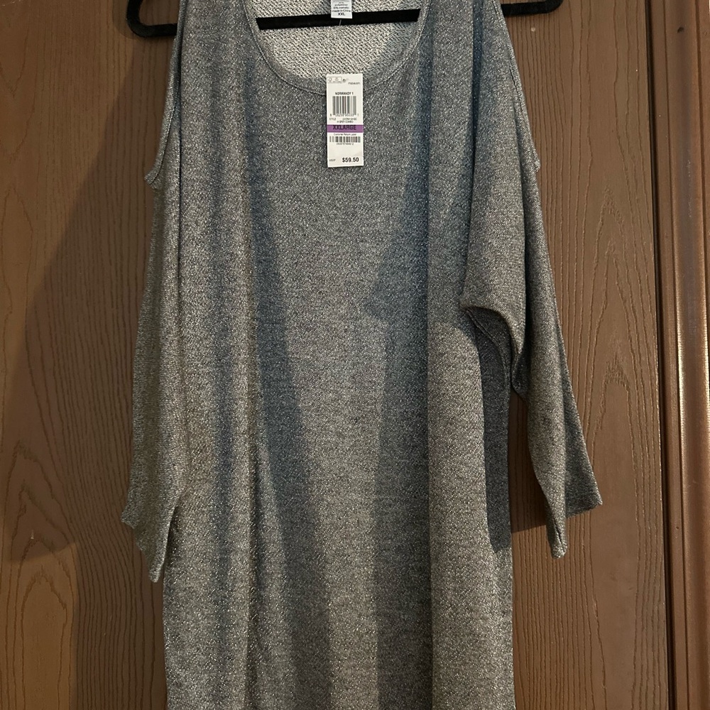 Barr III gorgeous cold shoulder sparkly dress in size XXL
